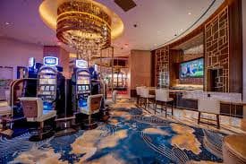 Tabel pembayaran Caribbean Stud Poker dengan semua kombinasi kartu